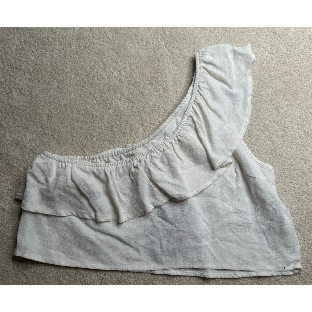 Honey Punch: One Sleeve Cropped Cream Top - Picture 3 of 5